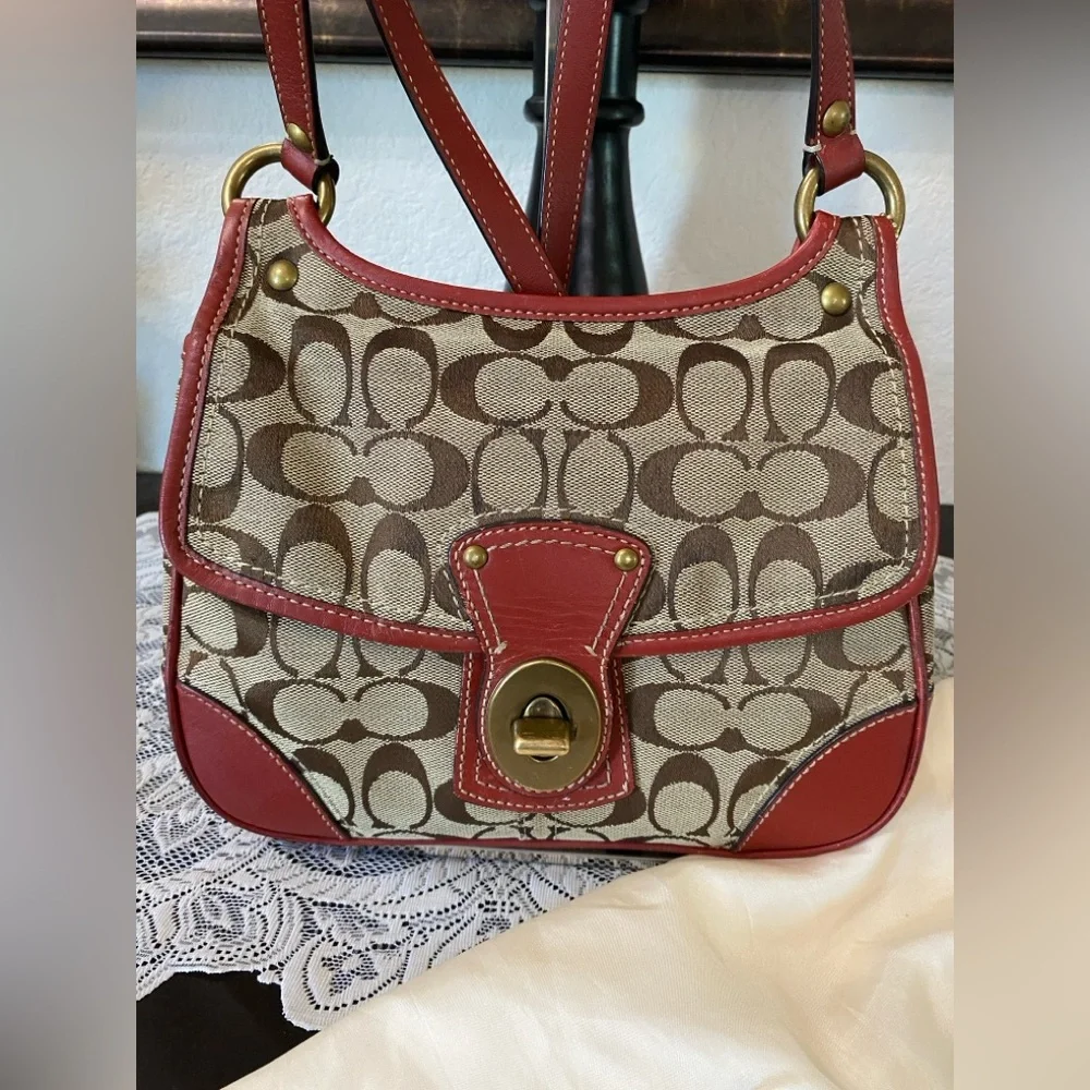 Y2K COACH Legacy Turn lock Hippie Flap Signature Shoulder Bag w/ Dust Bag - Picture 3 of 16